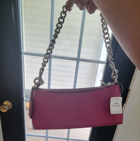 Charlotte Coach Bag! - Picture 2 of 5